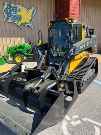 Image of John Deere 333P equipment image 1