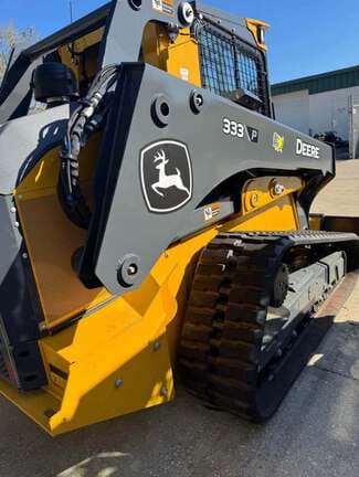 Image of John Deere 333P equipment image 1