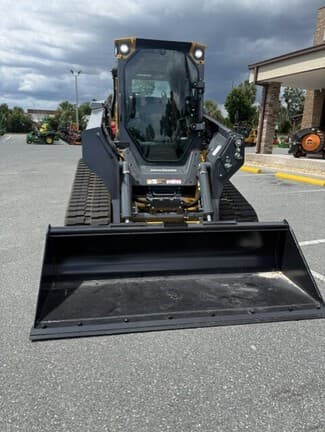 Image of John Deere 333P equipment image 3