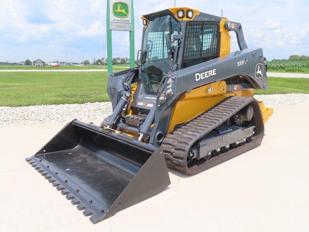 Main image John Deere 333P