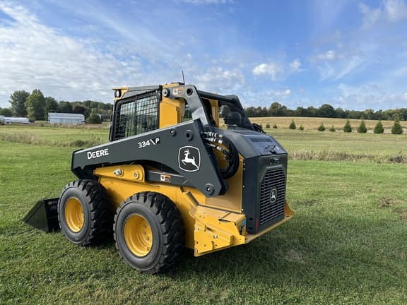 Image of John Deere 334P equipment image 3
