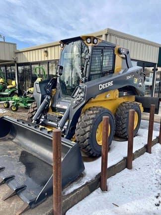 Image of John Deere 334P equipment image 1