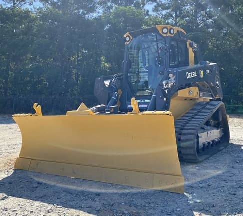 Image of John Deere 335P equipment image 1