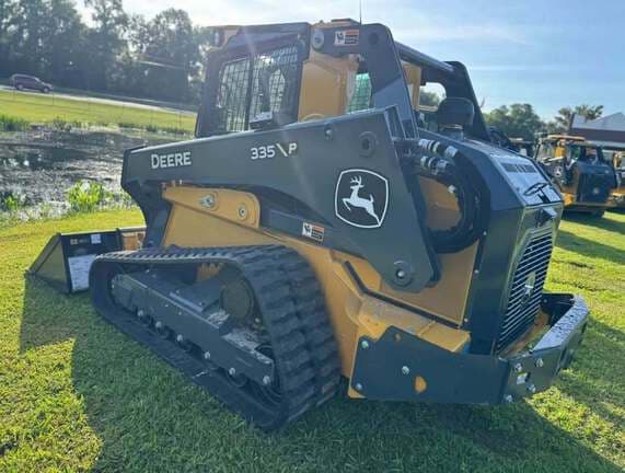 Image of John Deere 335P equipment image 3