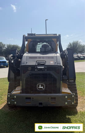 Image of John Deere 335P equipment image 3