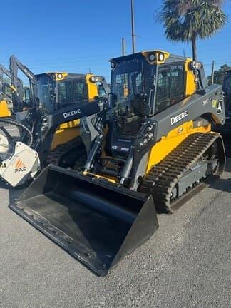Image of John Deere 335P equipment image 1