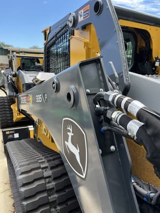Image of John Deere 335P equipment image 1