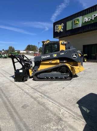 Image of John Deere 335P equipment image 1
