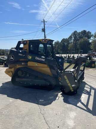 Image of John Deere 335P equipment image 3