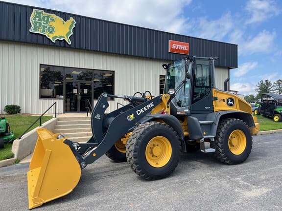 Image of John Deere 344P equipment image 3
