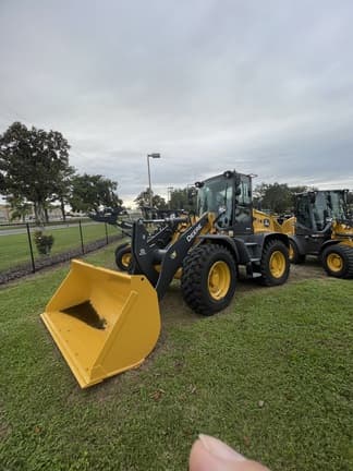 Image of John Deere 344P equipment image 3