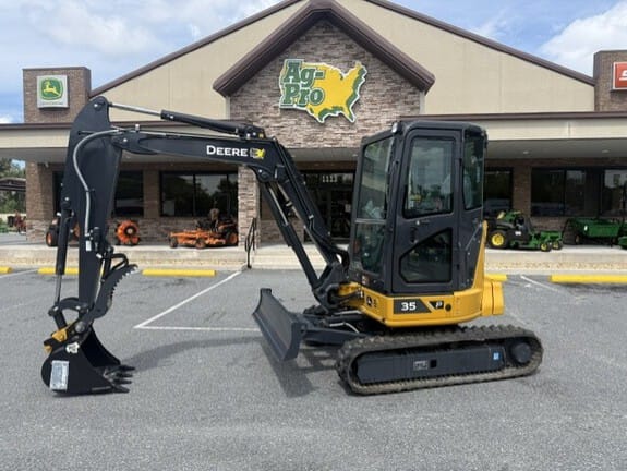 2026 John Deere 35P Equipment Image0