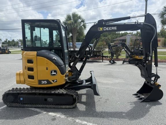 Image of John Deere 35P equipment image 4