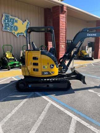 Image of John Deere 35P equipment image 2