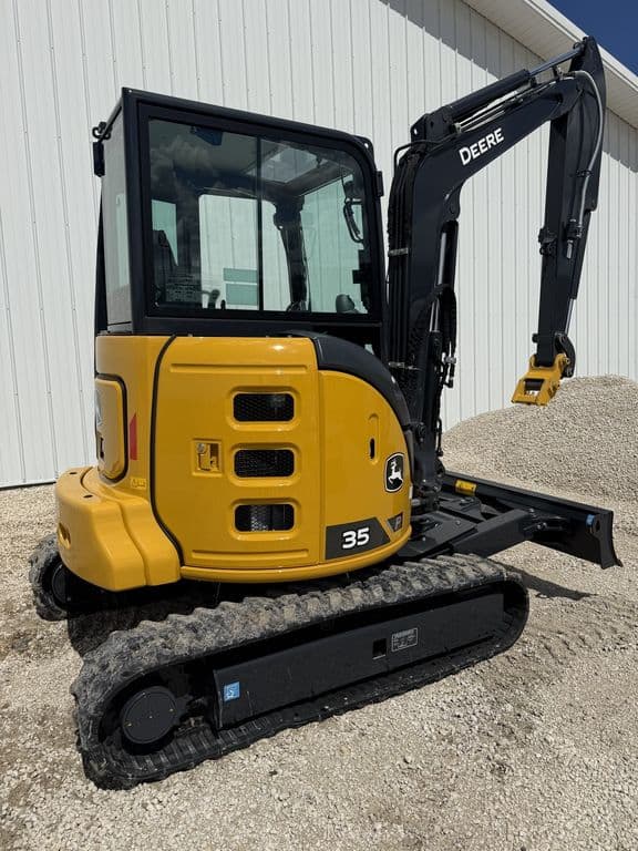 Image of John Deere 35P equipment image 2