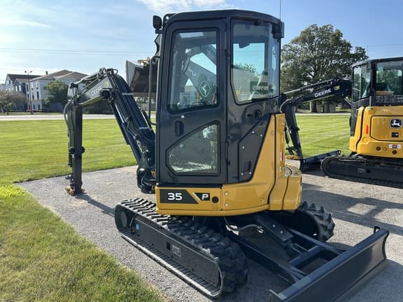 Image of John Deere 35P equipment image 2
