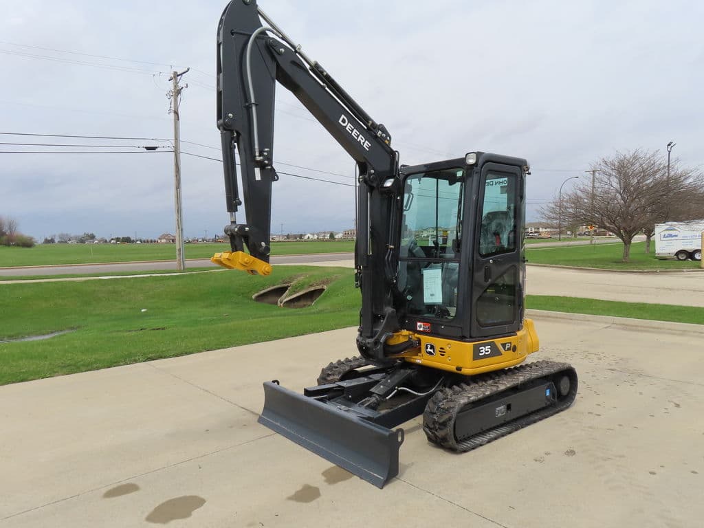 Image of John Deere 35P Primary image