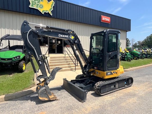 2026 John Deere 35P Equipment Image0