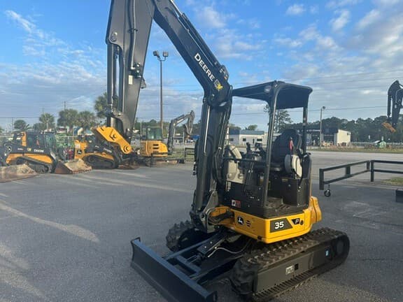 Image of John Deere 35P equipment image 1