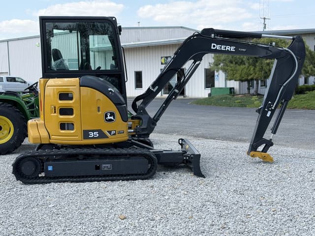 Image of John Deere 35P equipment image 1