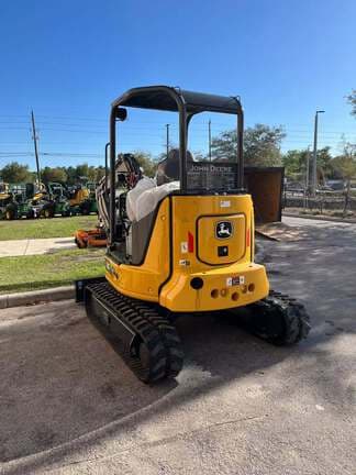 Image of John Deere 35P equipment image 4