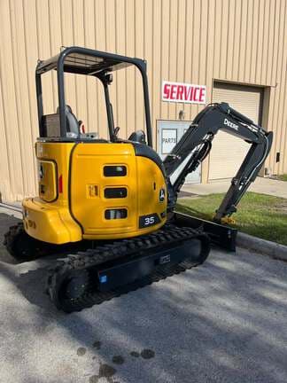 Image of John Deere 35P equipment image 3