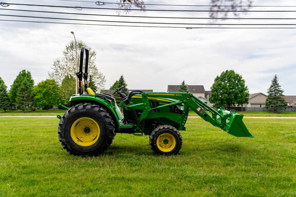 Image of John Deere 4044M equipment image 1
