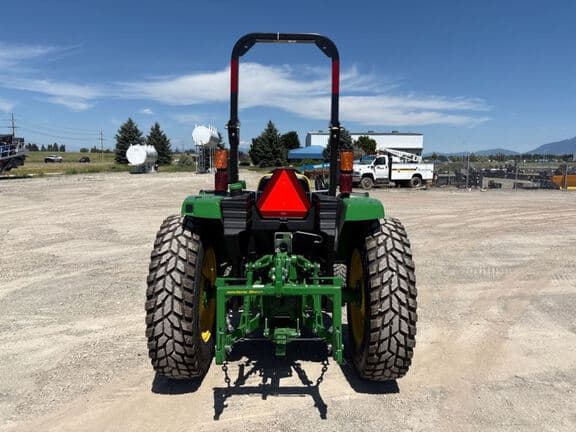 Image of John Deere 4044M equipment image 3