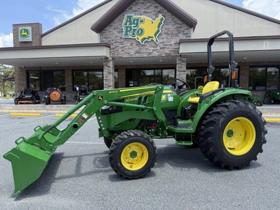 2026 John Deere 4044M Equipment Image0