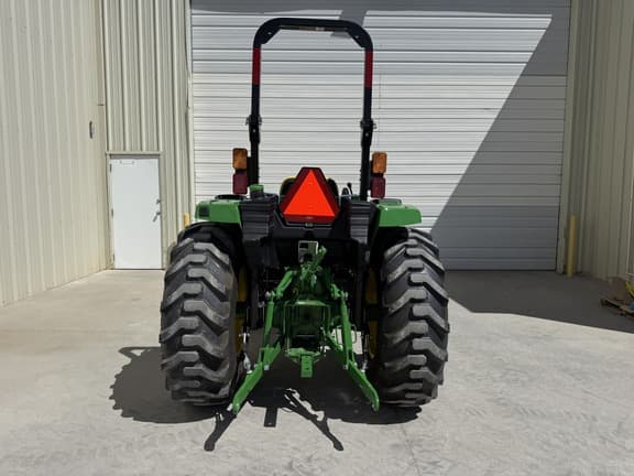 Image of John Deere 4044M equipment image 3