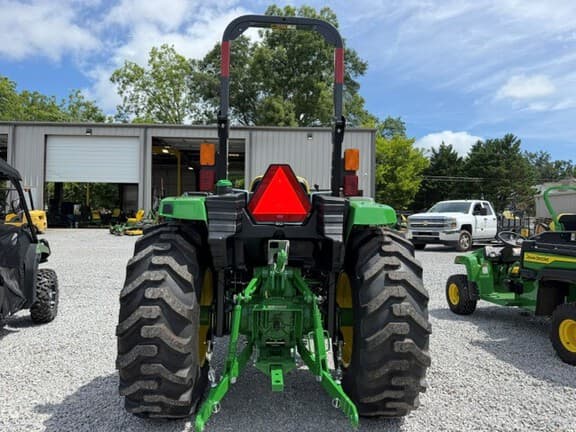 Image of John Deere 4044M equipment image 3