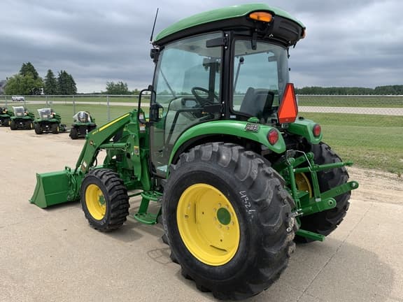 Image of John Deere 4044R equipment image 3