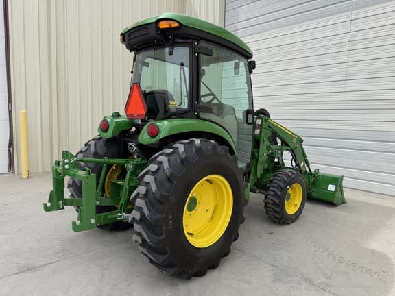 Image of John Deere 4044R equipment image 4