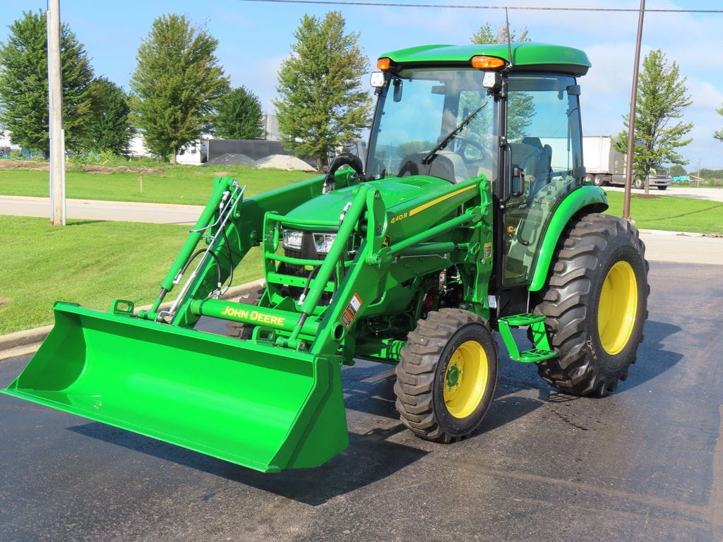 2026 John Deere 4044R Equipment Image0