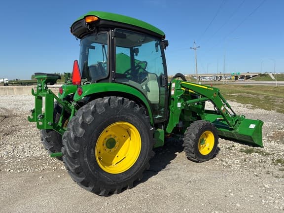 Image of John Deere 4044R equipment image 2