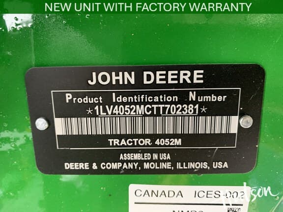Image of John Deere 4052M equipment image 4