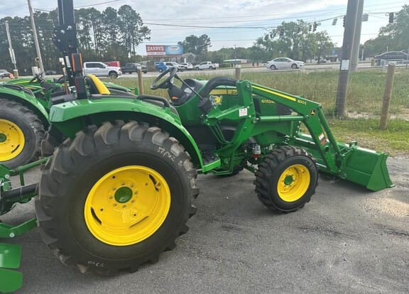 2026 John Deere 4052M Equipment Image0