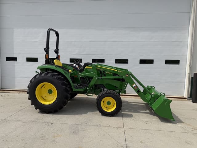 Image of John Deere 4052M equipment image 4
