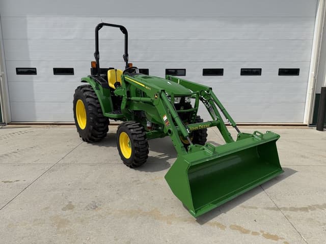 Image of John Deere 4052M equipment image 3