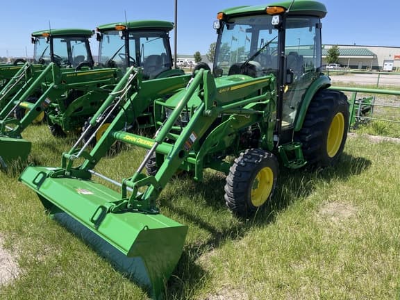 Image of John Deere 4052R equipment image 2