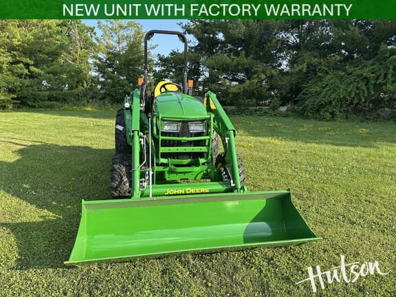 Image of John Deere 4052R equipment image 2