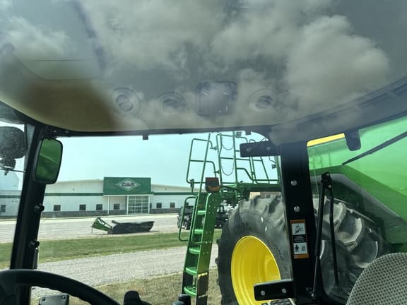 Image of John Deere 4052R equipment image 2