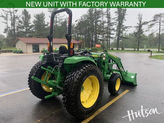 Image of John Deere 4052R equipment image 4