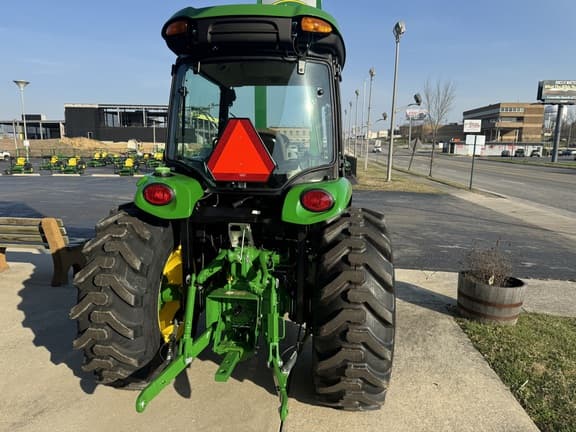 Image of John Deere 4052R equipment image 2