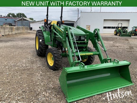 Image of John Deere 4052R Primary image