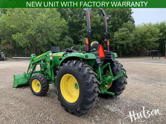 Image of John Deere 4052R equipment image 4