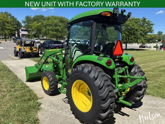 Image of John Deere 4052R equipment image 3
