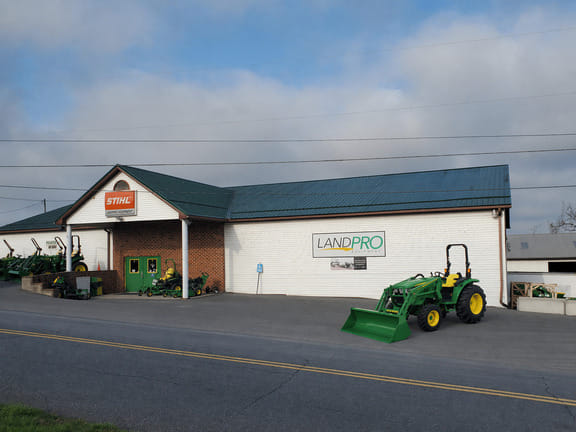 2026 John Deere 4066M Equipment Image0