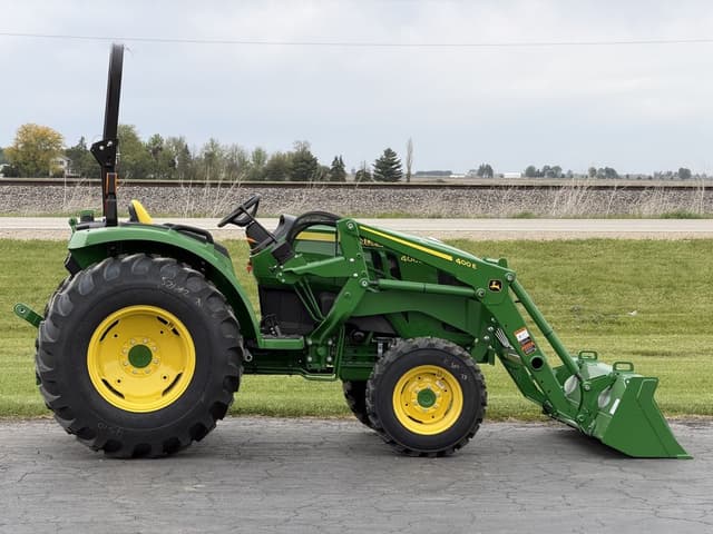 Image of John Deere 4066M equipment image 3