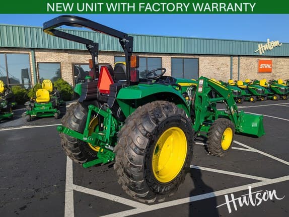 Image of John Deere 4066R equipment image 3